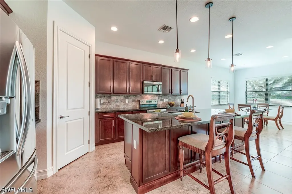 9209 Woodhurst Drive Naples FL 34120