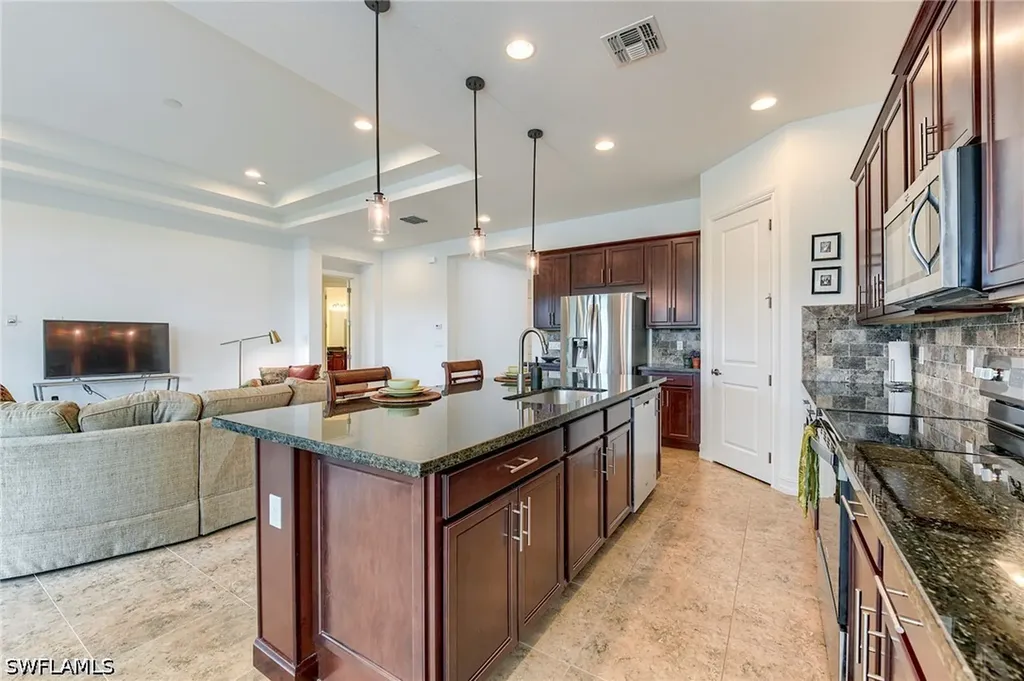 9209 Woodhurst Drive Naples FL 34120