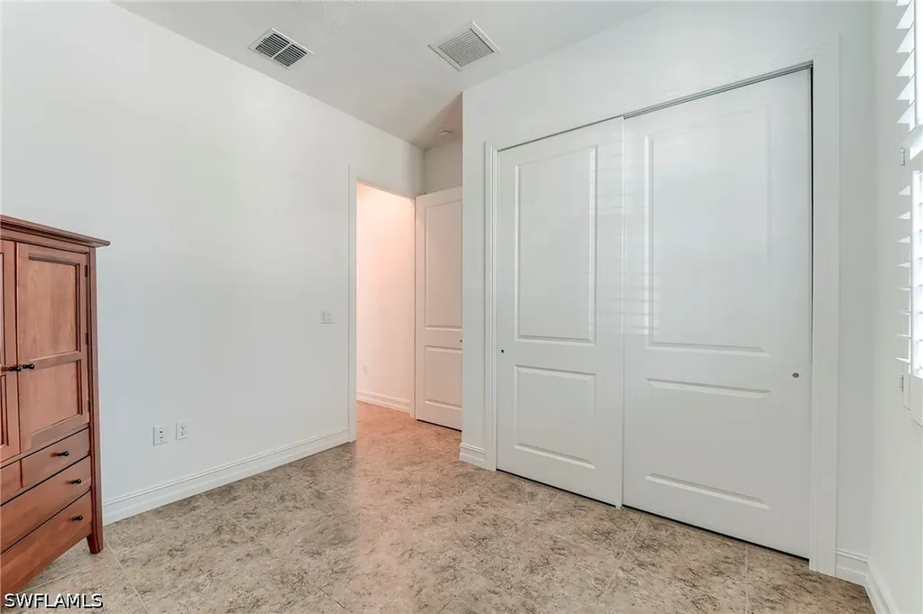 9209 Woodhurst Drive Naples FL 34120