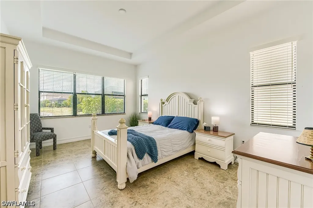 9209 Woodhurst Drive Naples FL 34120
