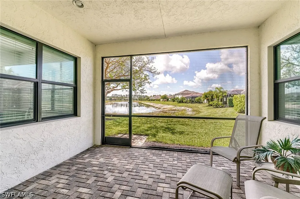 9209 Woodhurst Drive Naples FL 34120