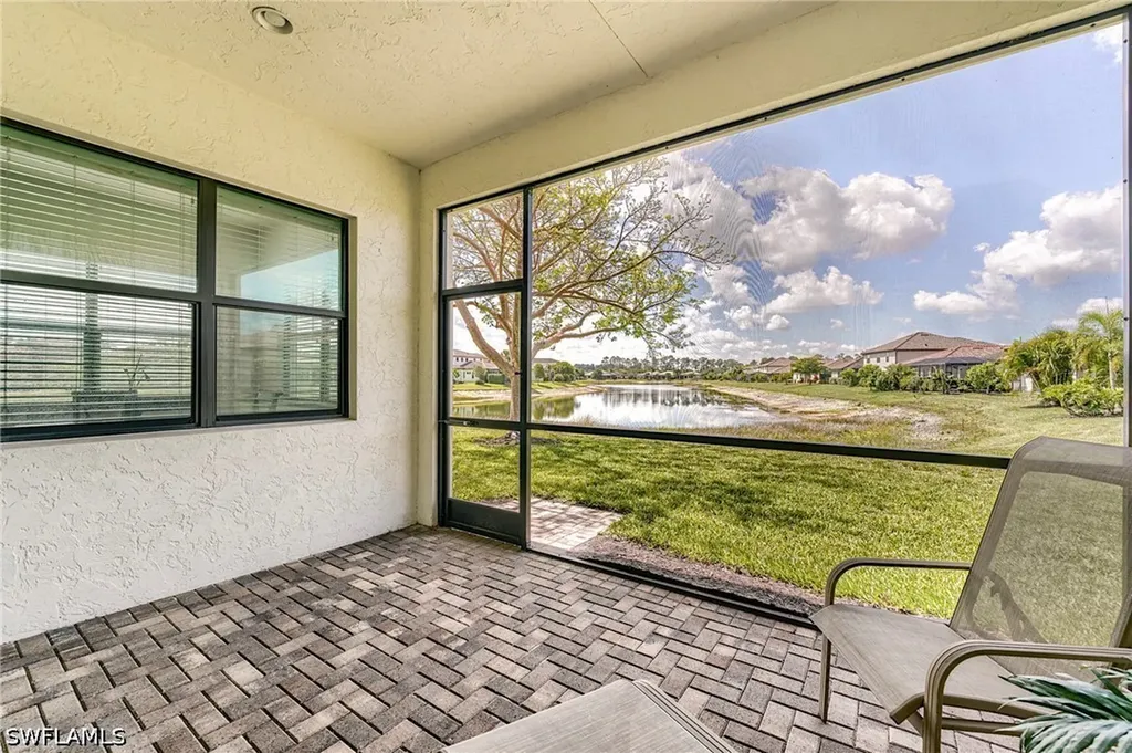 9209 Woodhurst Drive Naples FL 34120