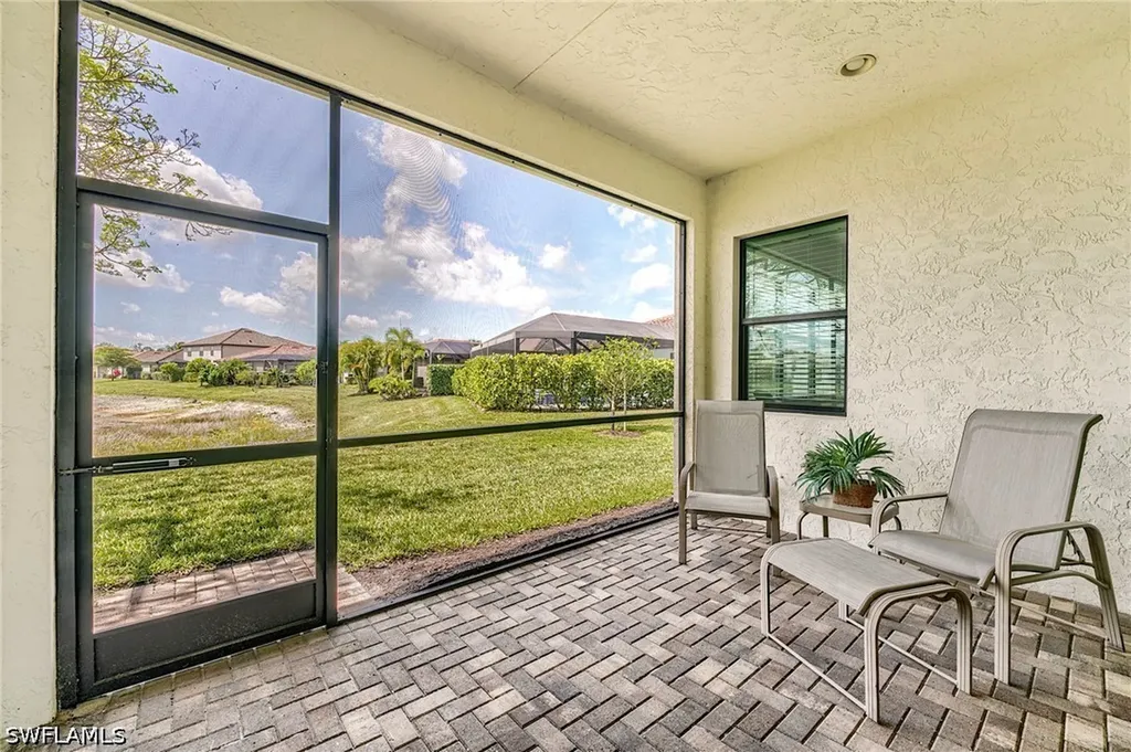 9209 Woodhurst Drive Naples FL 34120