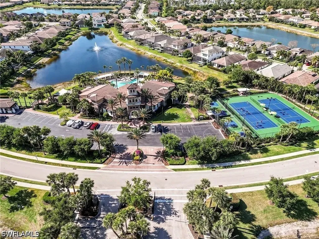 9209 Woodhurst Drive Naples FL 34120