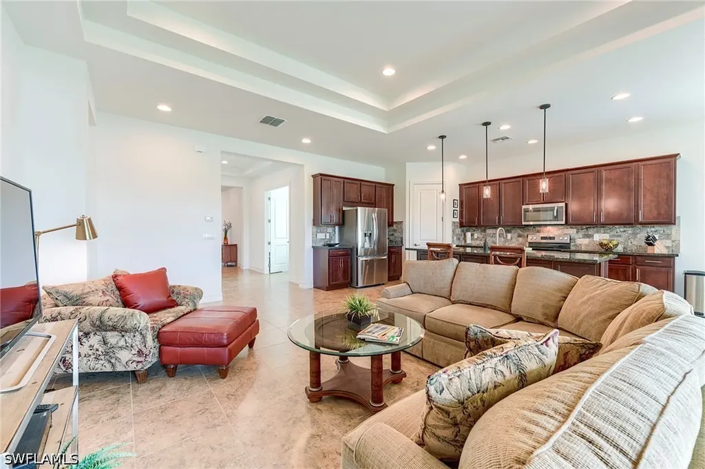 9209 Woodhurst Drive Naples FL 34120