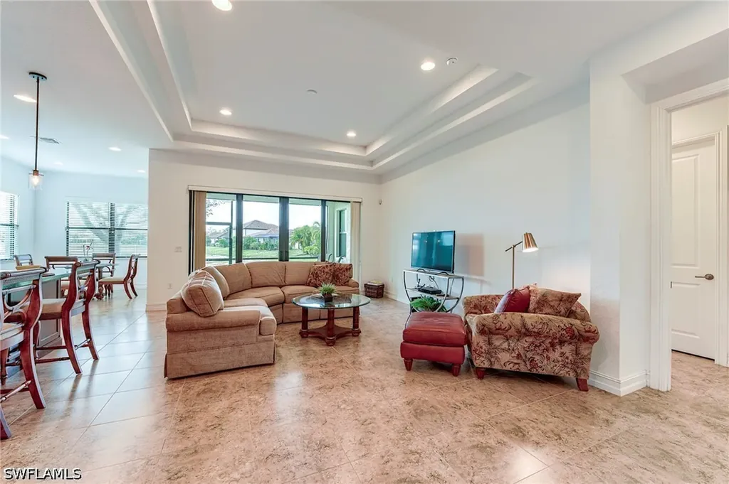 9209 Woodhurst Drive Naples FL 34120