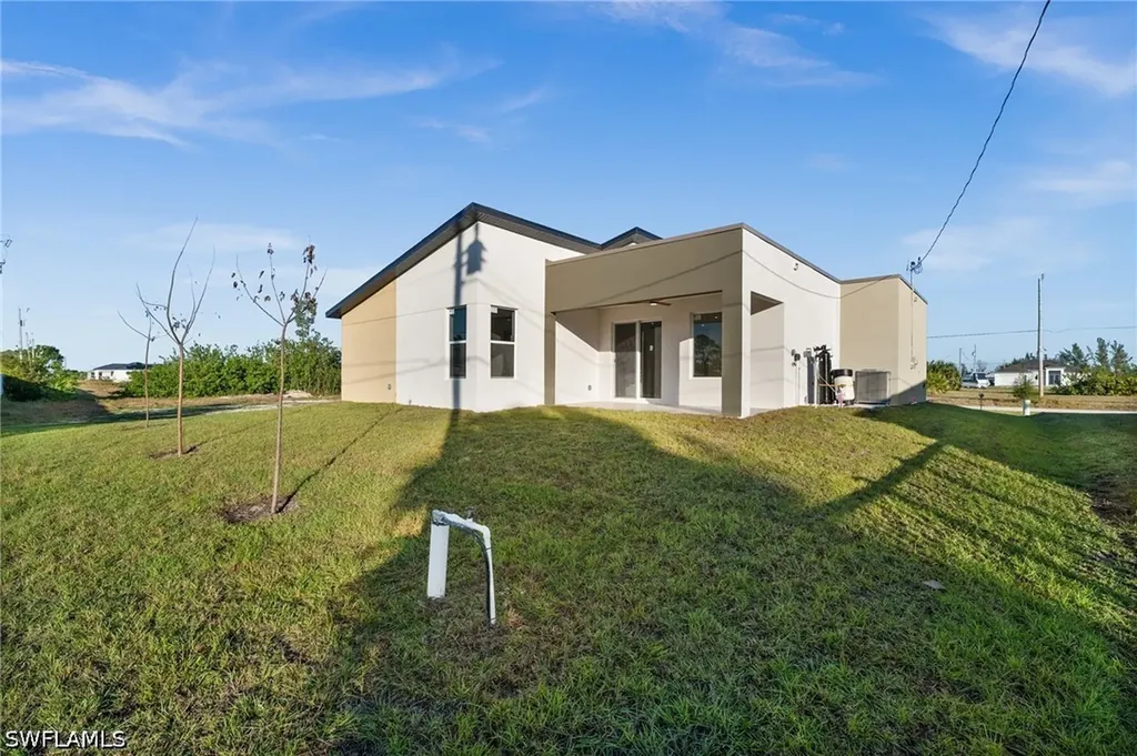2814 NW 5th Terrace Cape Coral FL 33993