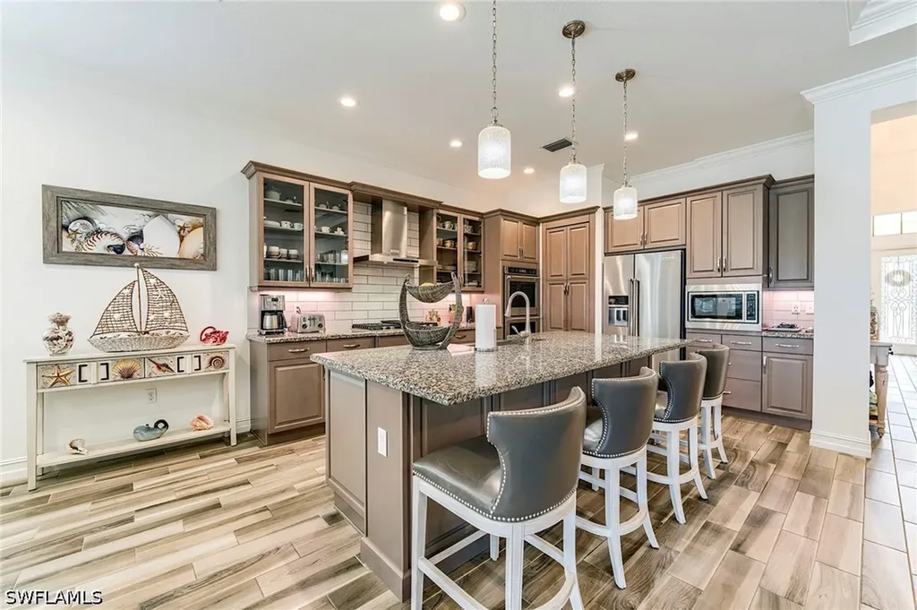 9327 Woodhurst Drive Naples FL 34120