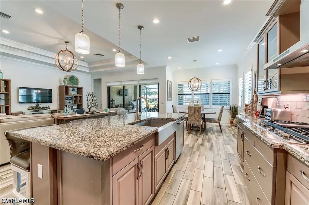 9327 Woodhurst Drive Naples FL 34120