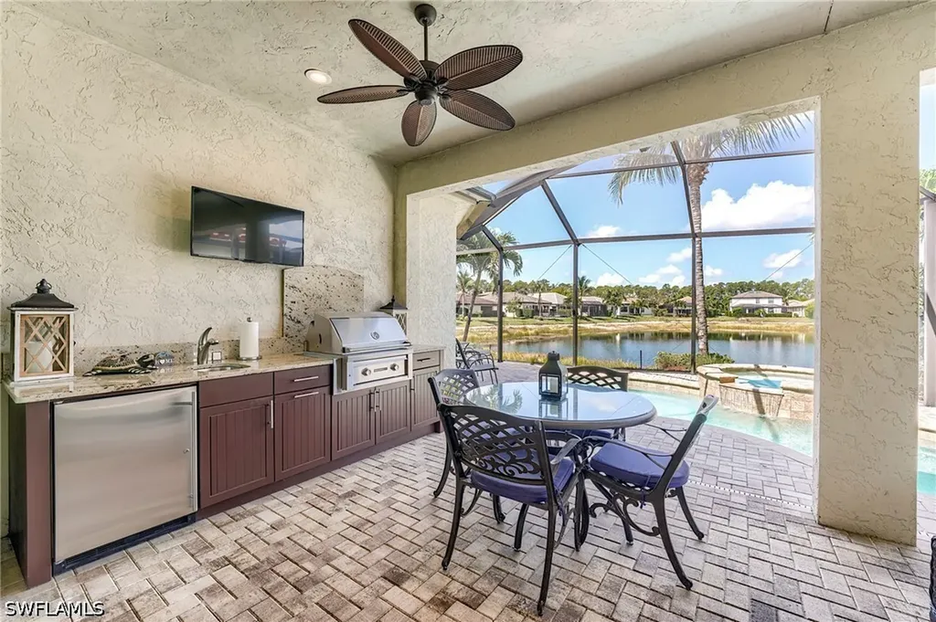 9327 Woodhurst Drive Naples FL 34120