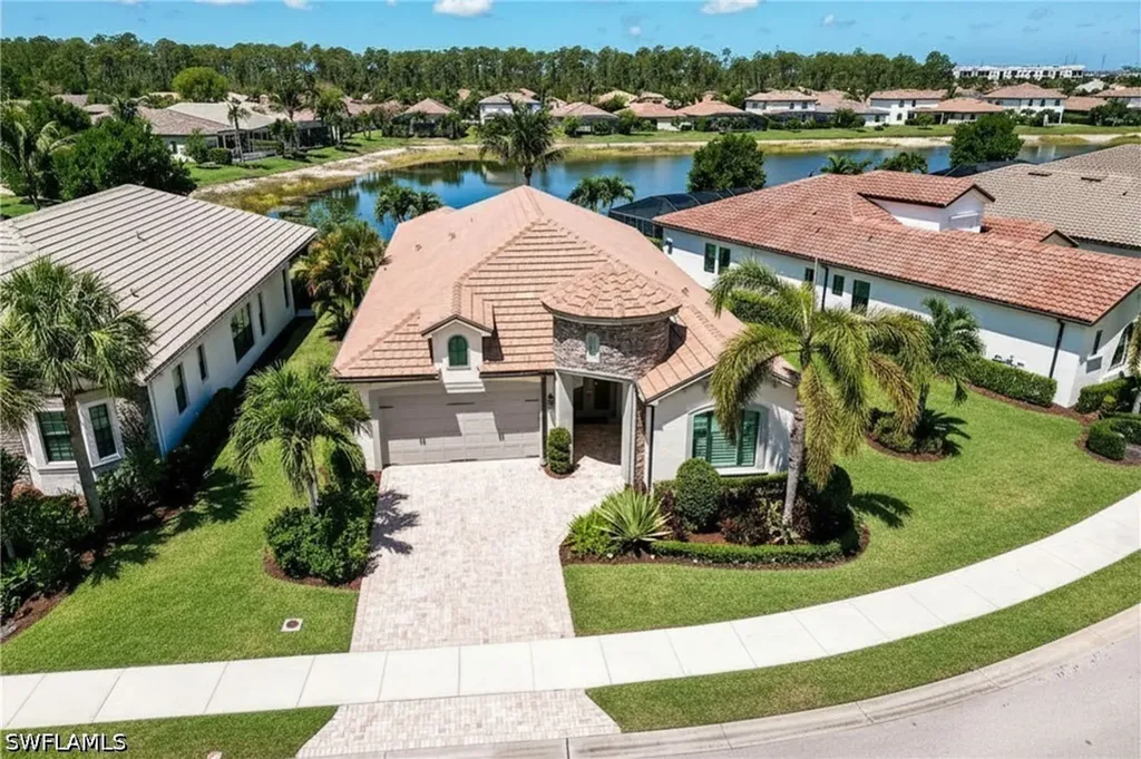 9327 Woodhurst Drive Naples FL 34120
