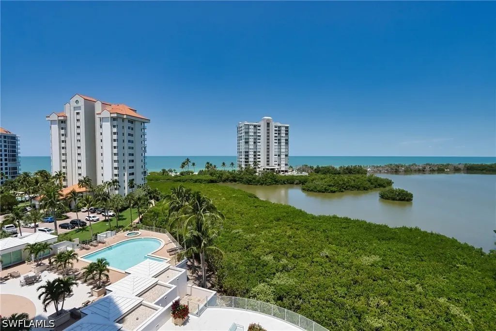 60 Seagate Drive Naples FL 34103