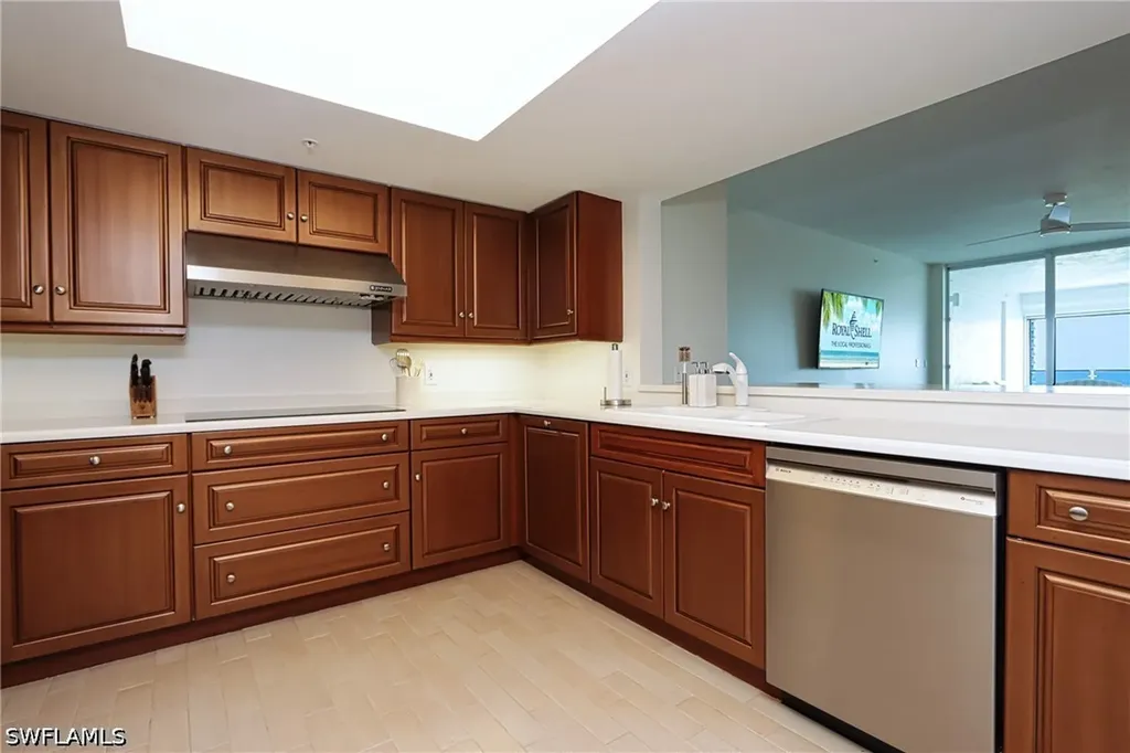 60 Seagate Drive Naples FL 34103