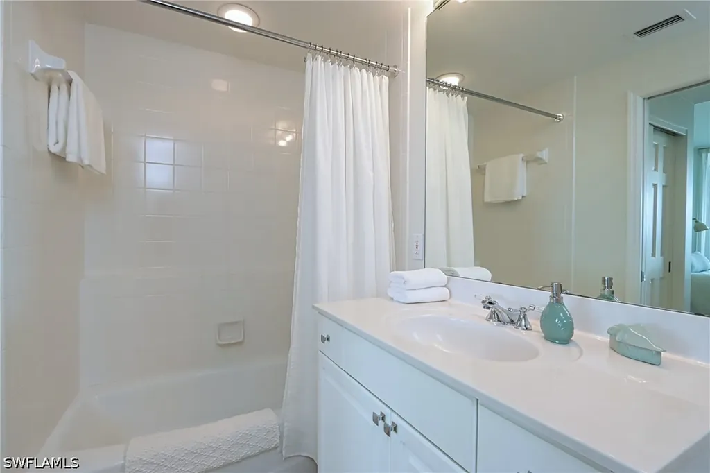 60 Seagate Drive Naples FL 34103