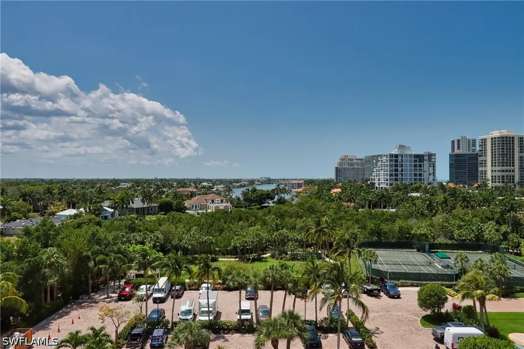 60 Seagate Drive Naples FL 34103