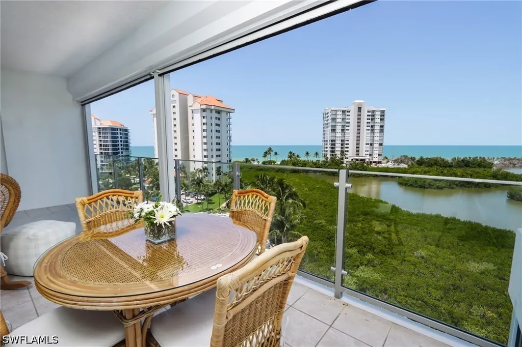 60 Seagate Drive Naples FL 34103