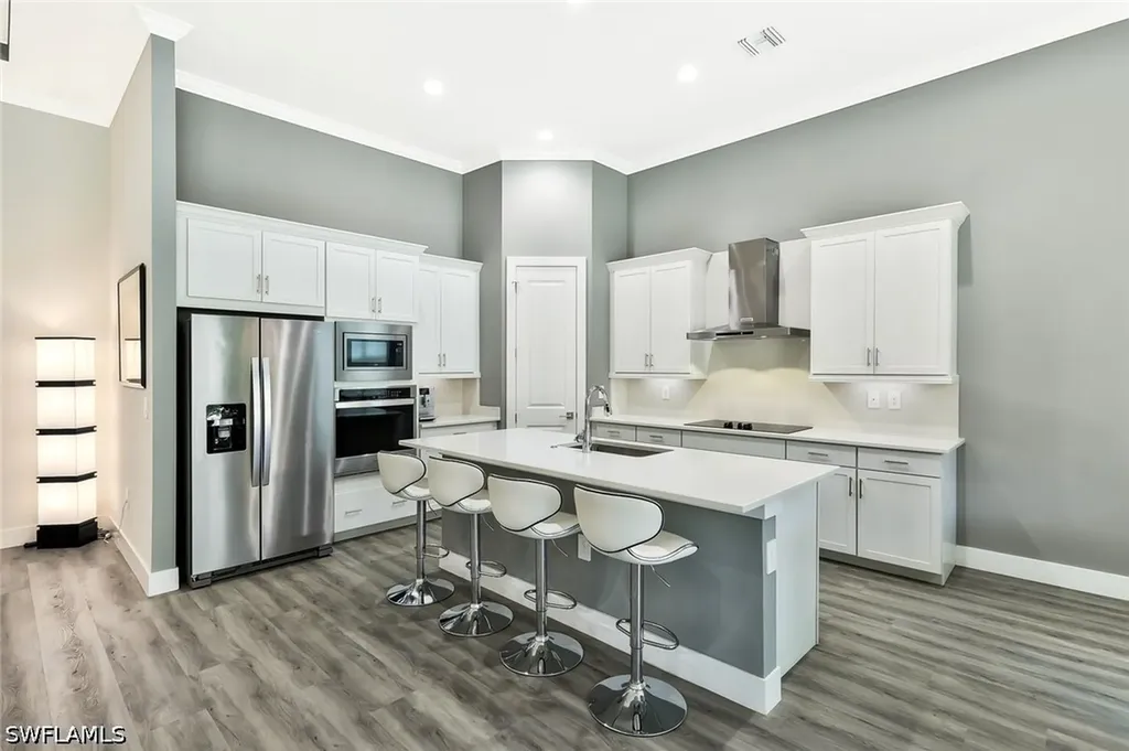 3754 Sapphire Cove Circle Naples FL 34114