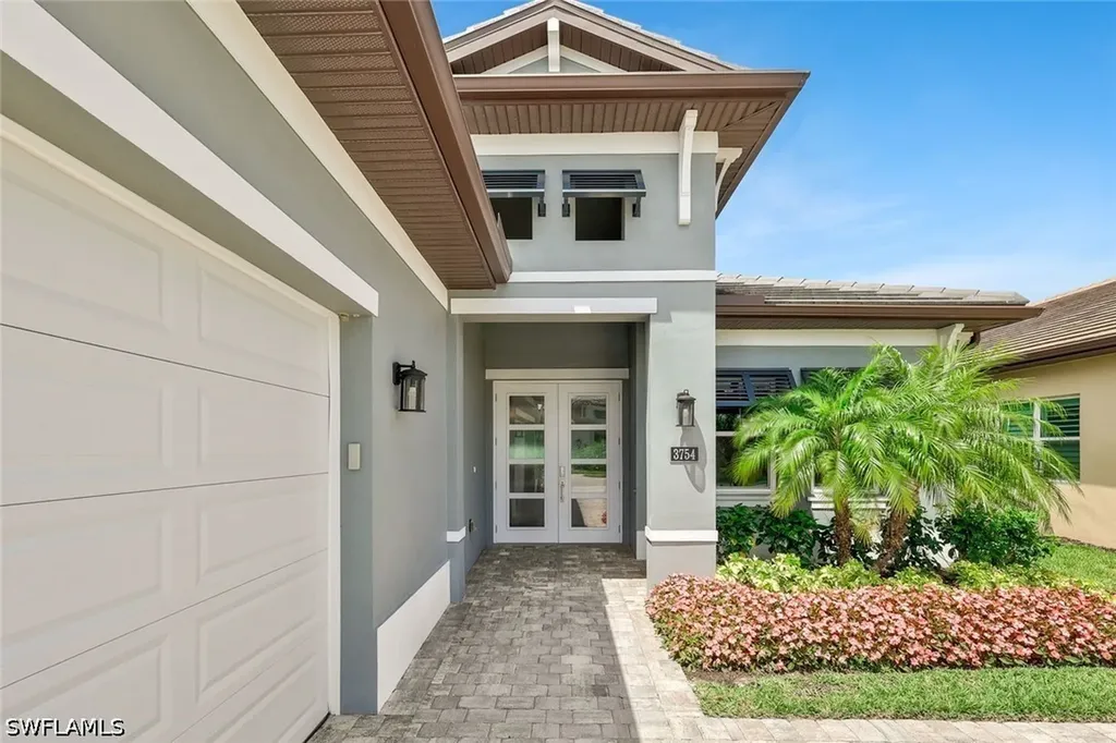 3754 Sapphire Cove Circle Naples FL 34114