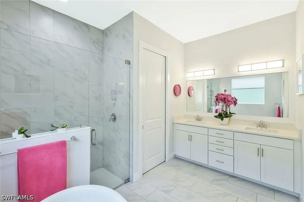 3754 Sapphire Cove Circle Naples FL 34114