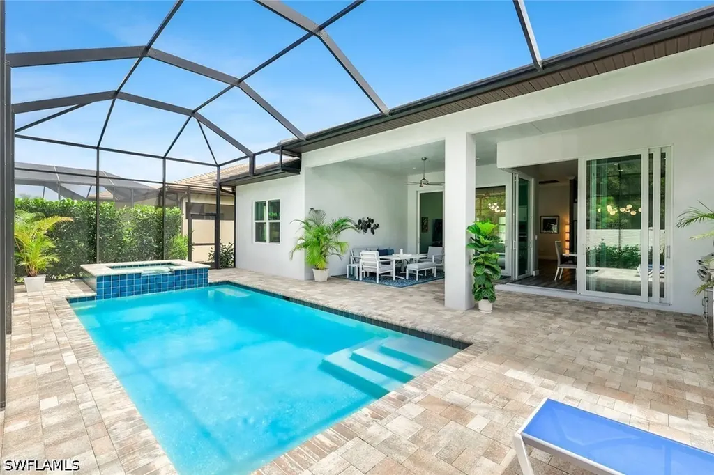 3754 Sapphire Cove Circle Naples FL 34114