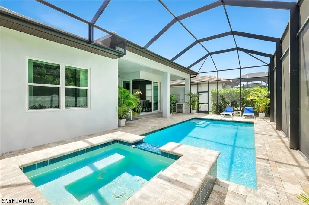 3754 Sapphire Cove Circle Naples FL 34114