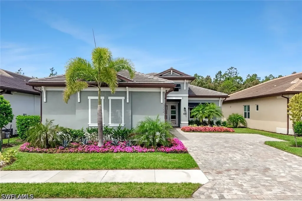 3754 Sapphire Cove Circle Naples FL 34114