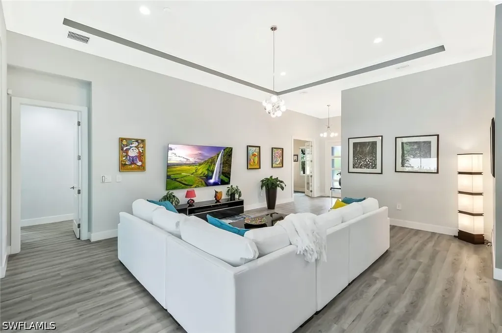 3754 Sapphire Cove Circle Naples FL 34114