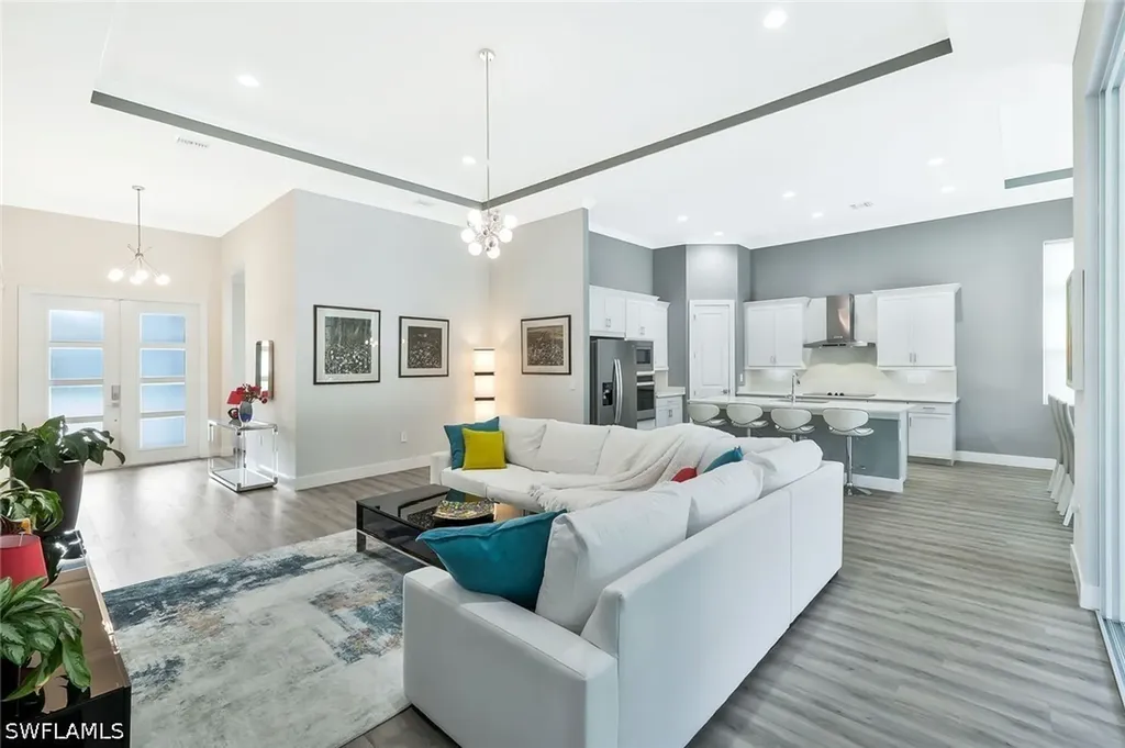 3754 Sapphire Cove Circle Naples FL 34114