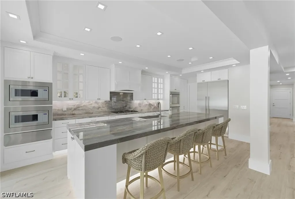 360 Carlton Place Naples FL 34108