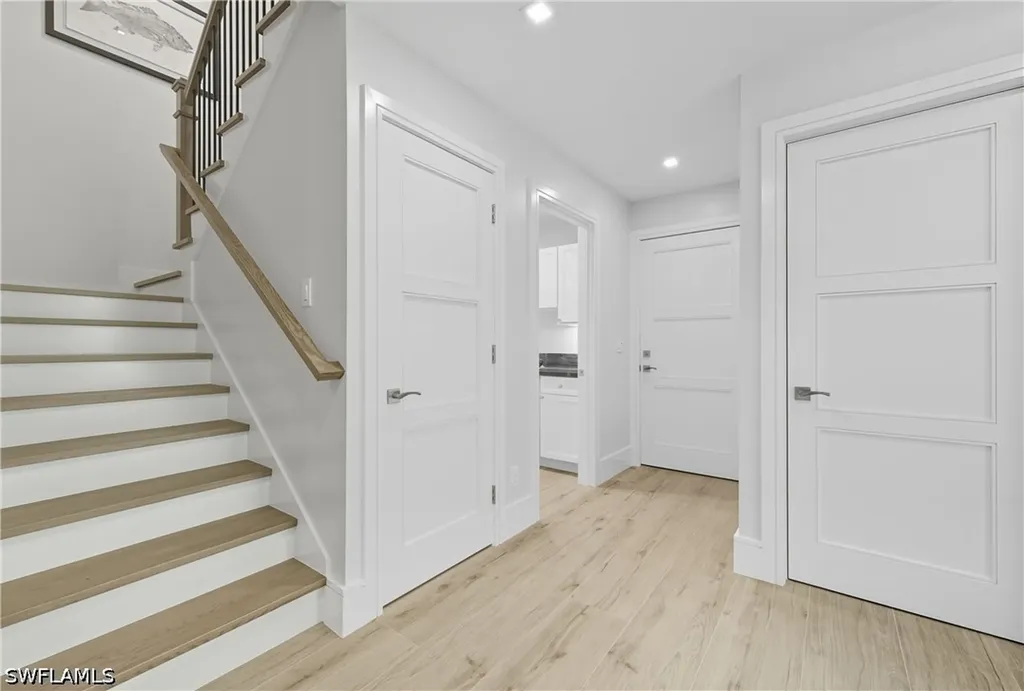 360 Carlton Place Naples FL 34108