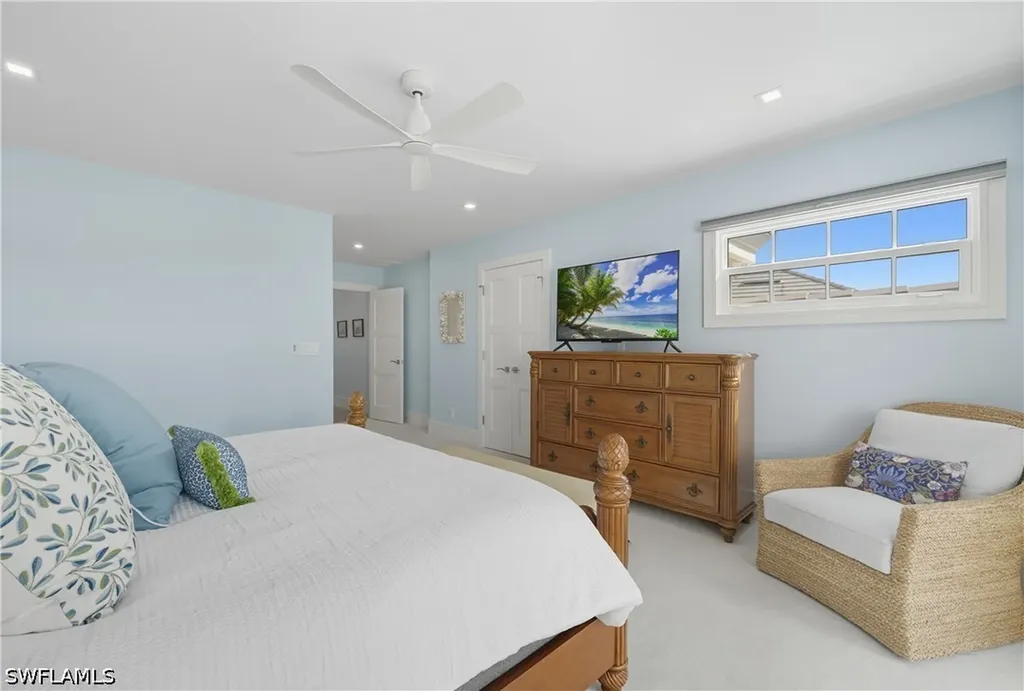 360 Carlton Place Naples FL 34108