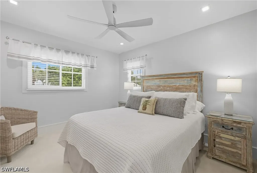 360 Carlton Place Naples FL 34108