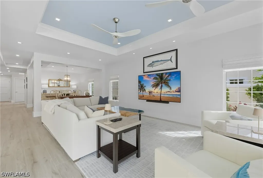 360 Carlton Place Naples FL 34108