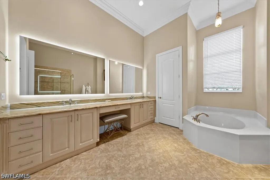 8593 Bellagio Drive Naples FL 34114