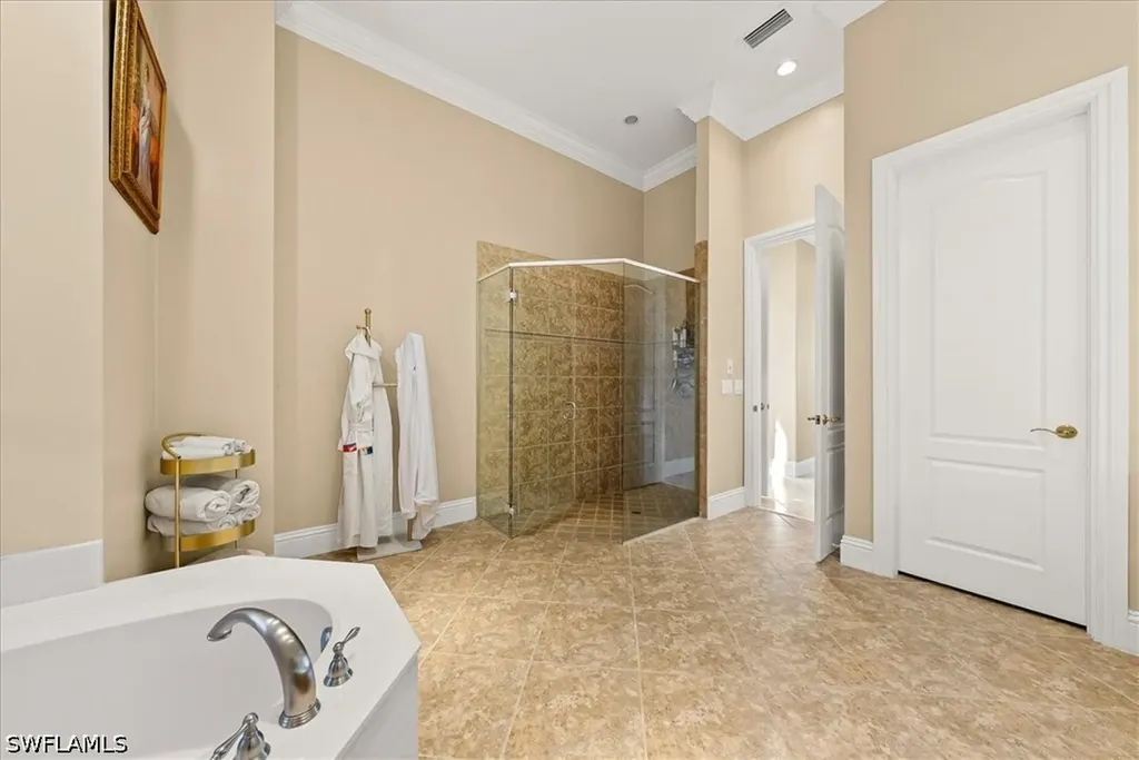 8593 Bellagio Drive Naples FL 34114