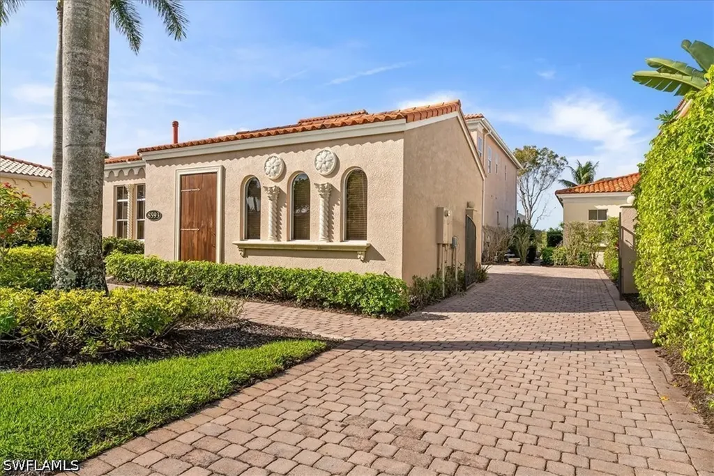 8593 Bellagio Drive Naples FL 34114