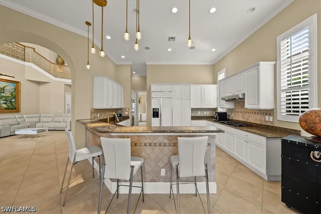 8593 Bellagio Drive Naples FL 34114