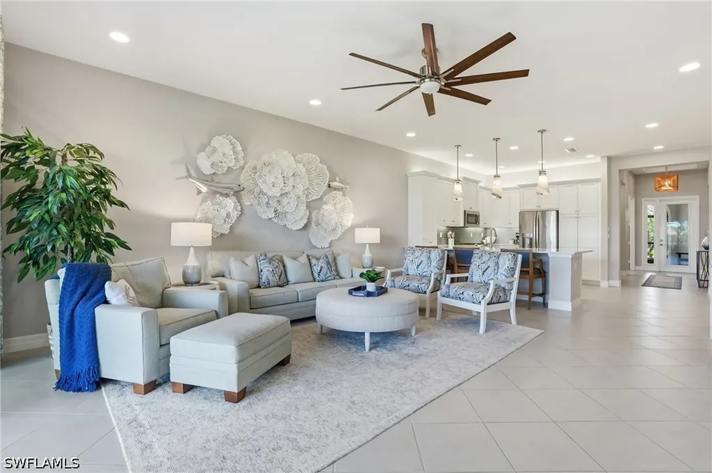 4475 Crimson Avenue Naples FL 34119