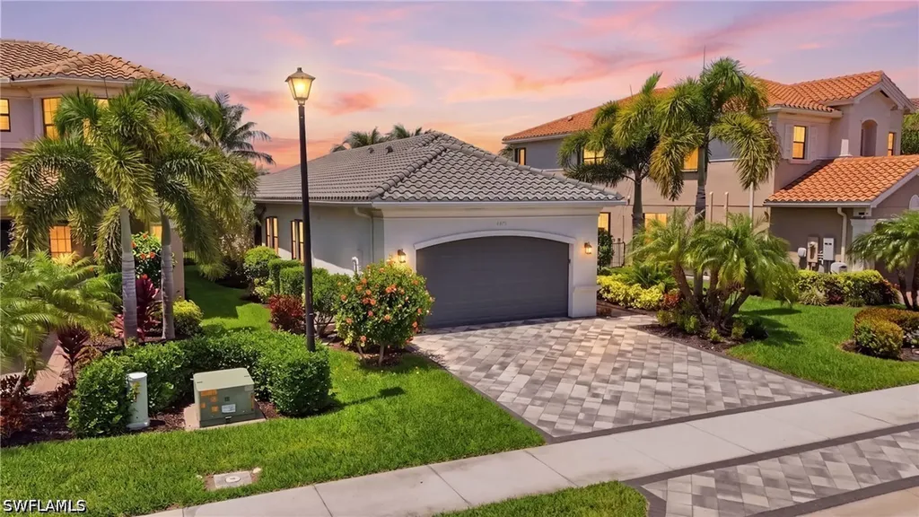4475 Crimson Avenue Naples FL 34119