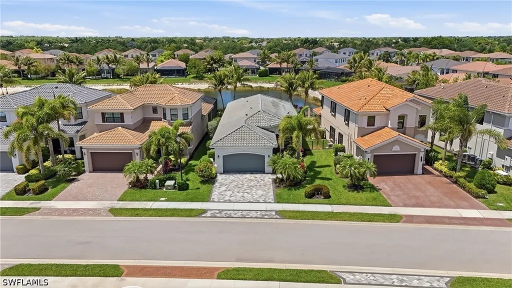 4475 Crimson Avenue Naples FL 34119