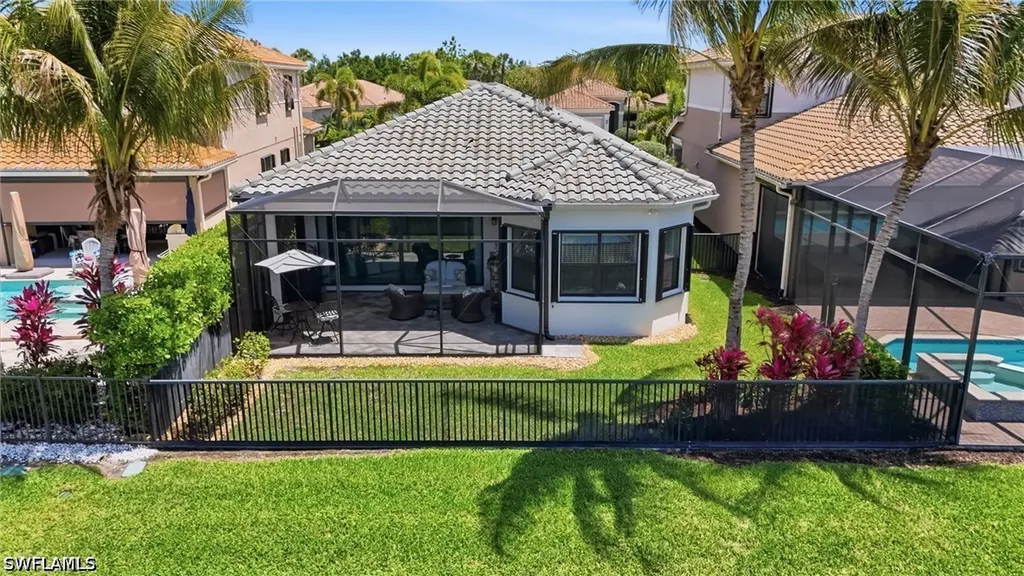 4475 Crimson Avenue Naples FL 34119