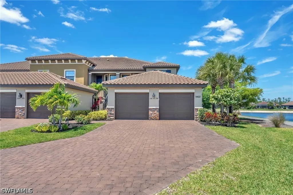 9403 Pocida Court Naples FL 34119