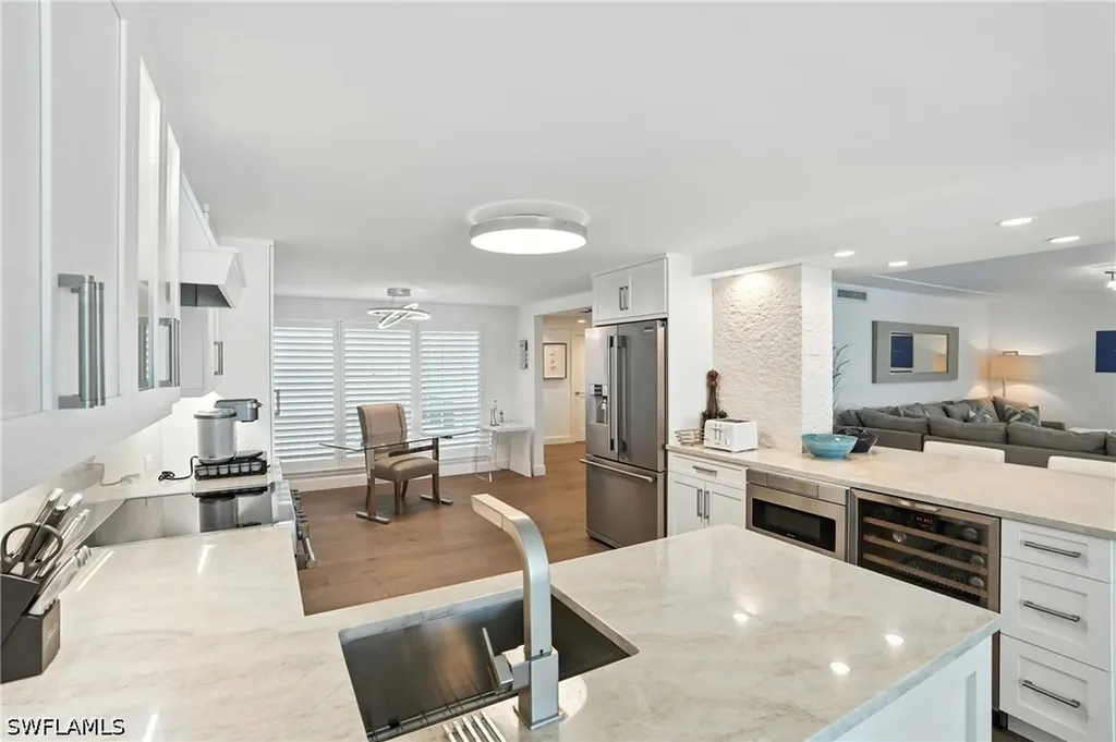 9517 Gulf Shore Drive Naples FL 34108