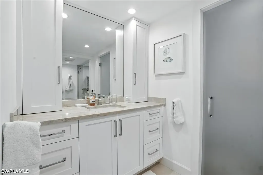 9517 Gulf Shore Drive Naples FL 34108