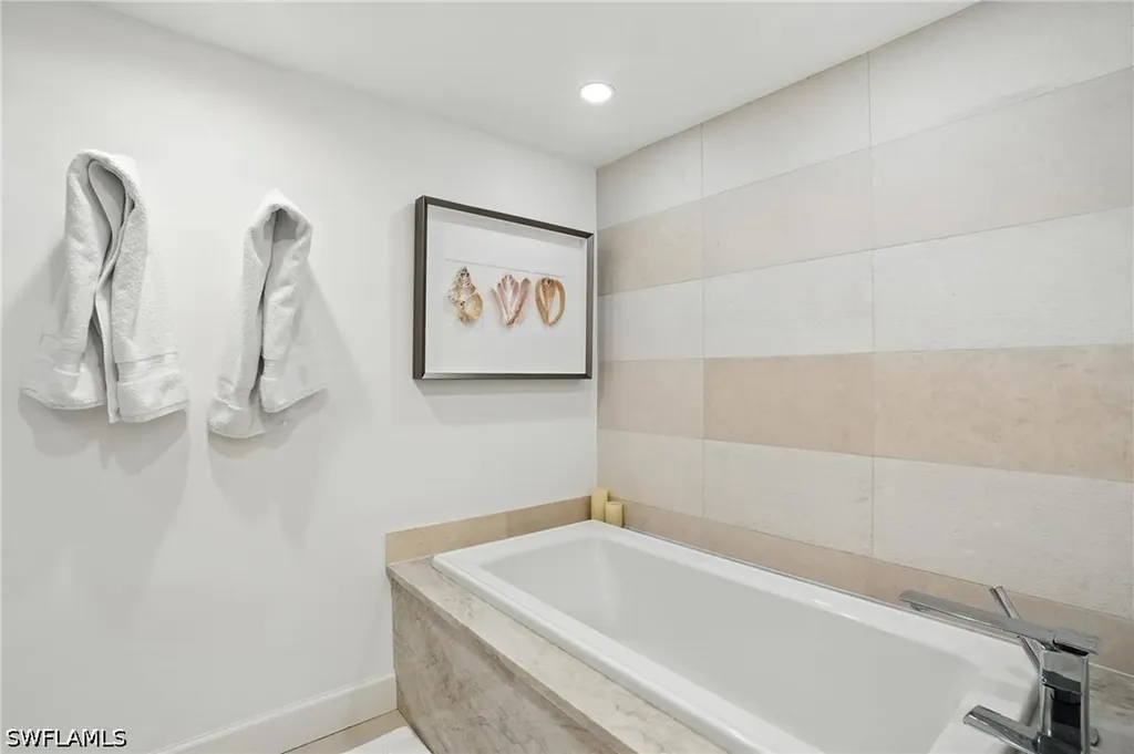 9517 Gulf Shore Drive Naples FL 34108