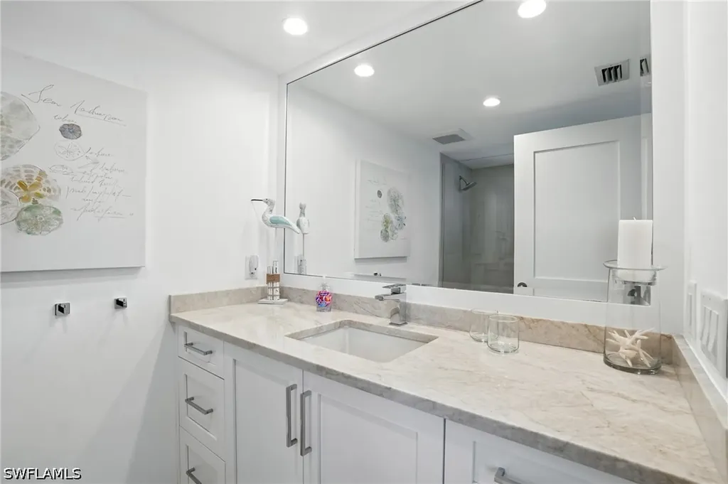 9517 Gulf Shore Drive Naples FL 34108