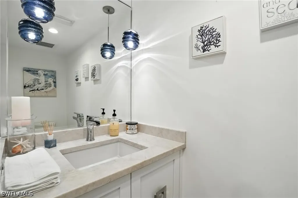 9517 Gulf Shore Drive Naples FL 34108