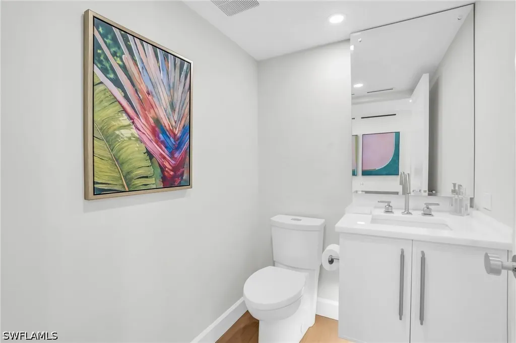 9517 Gulf Shore Drive Naples FL 34108