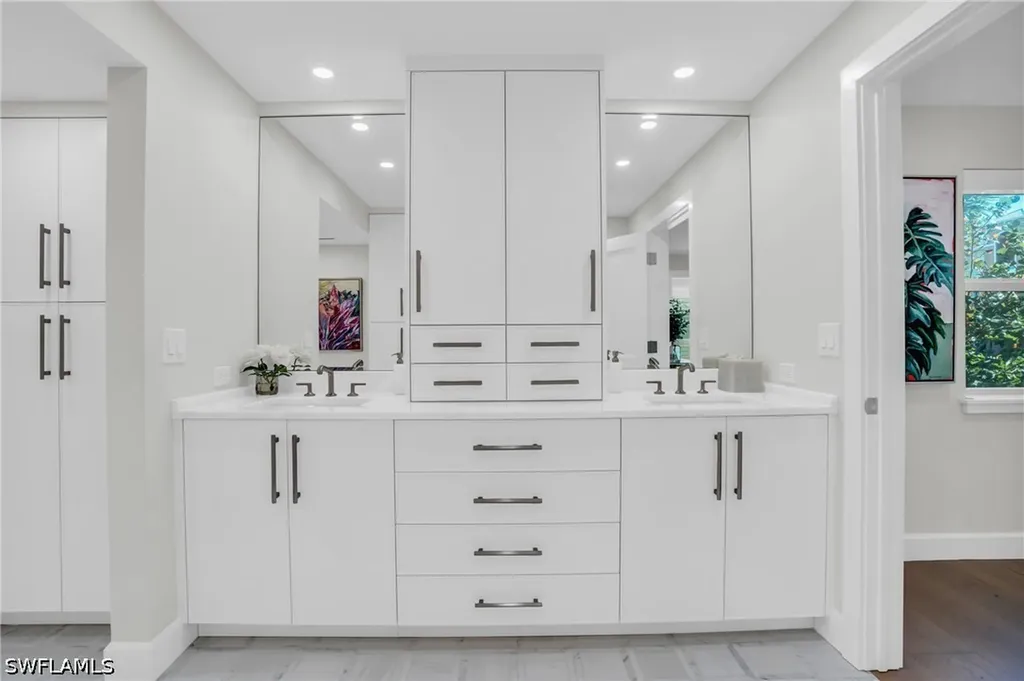 9517 Gulf Shore Drive Naples FL 34108