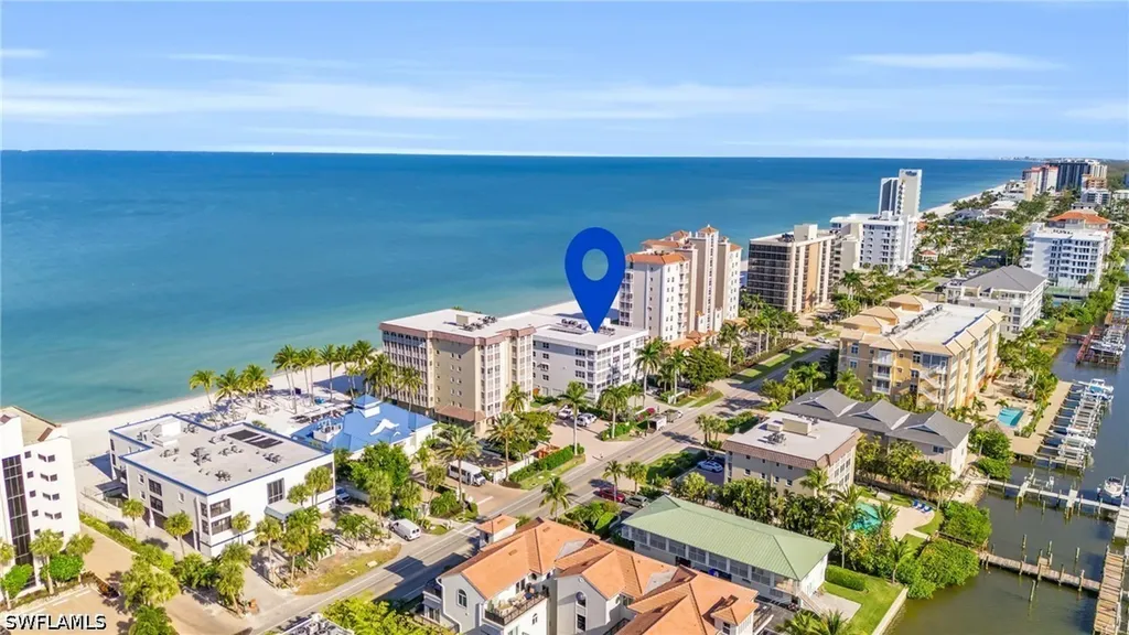 9517 Gulf Shore Drive Naples FL 34108